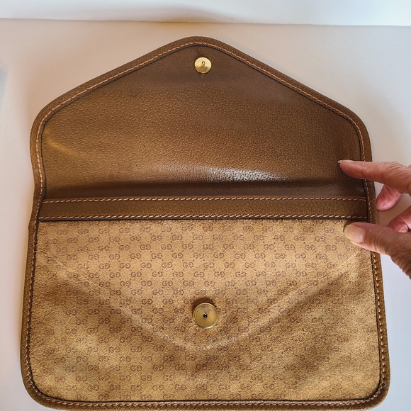 Vintage Gucci Suede Clutch - Picture 3 of 5